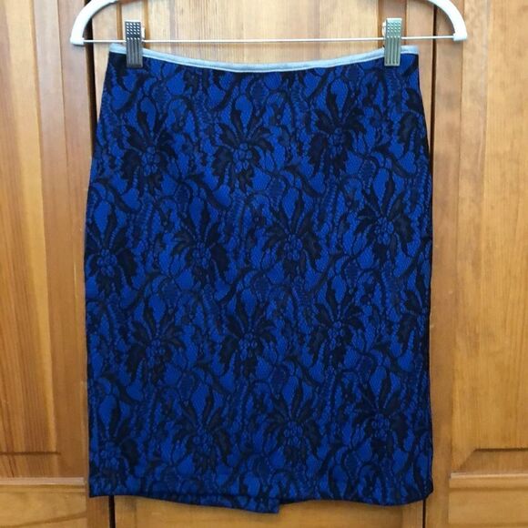 Blue /Black Lace Sm Forever 21 Shirt with zip back - Picture 1 of 3